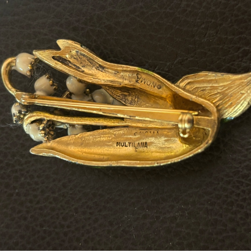 Easter  Lily-of-The-Valley Basket Brooch from ILANET Museum Collection - Picture 7 of 8